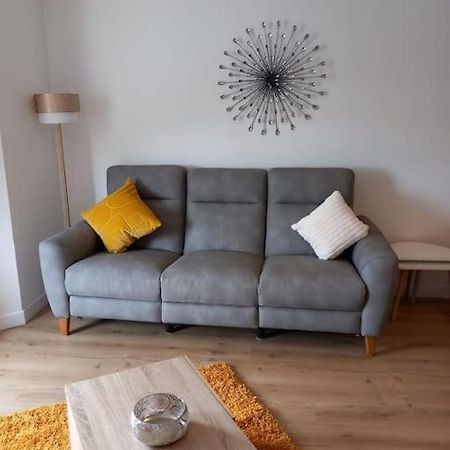 Lovely 2 Bed Flat-Great Location Apartamento Dundee Exterior foto